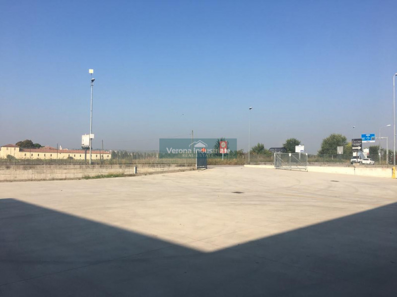 Immagine 3 di Capannone industriale in vendita  in via Festara a Bussolengo