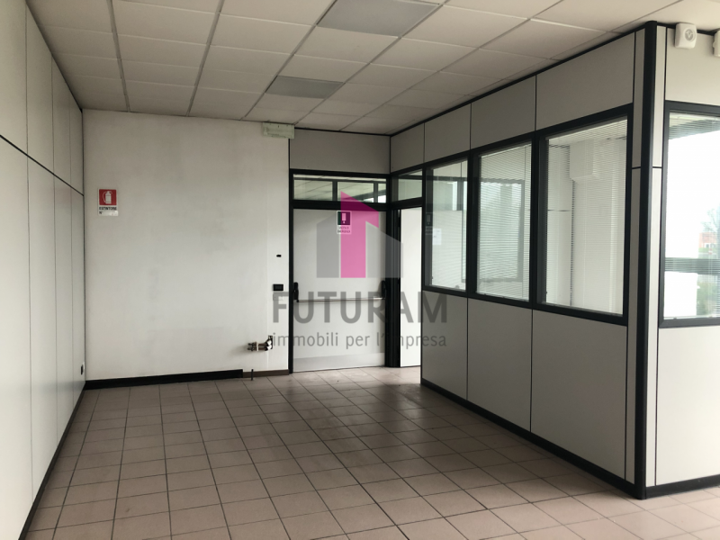 Immagine 6 di Capannone industriale in affitto  in Via Maestri del Lavoro a Piazzola Sul Brenta