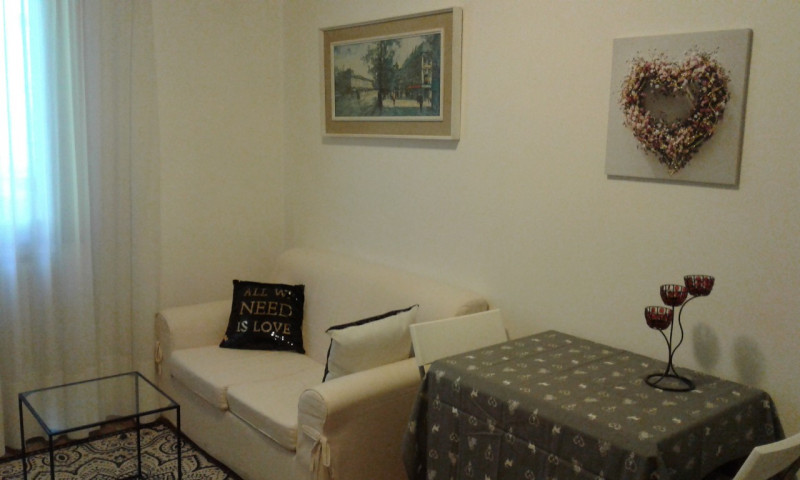 Immagine 2 di Appartamento in affitto  in piazze DELLE ERBE a Padova