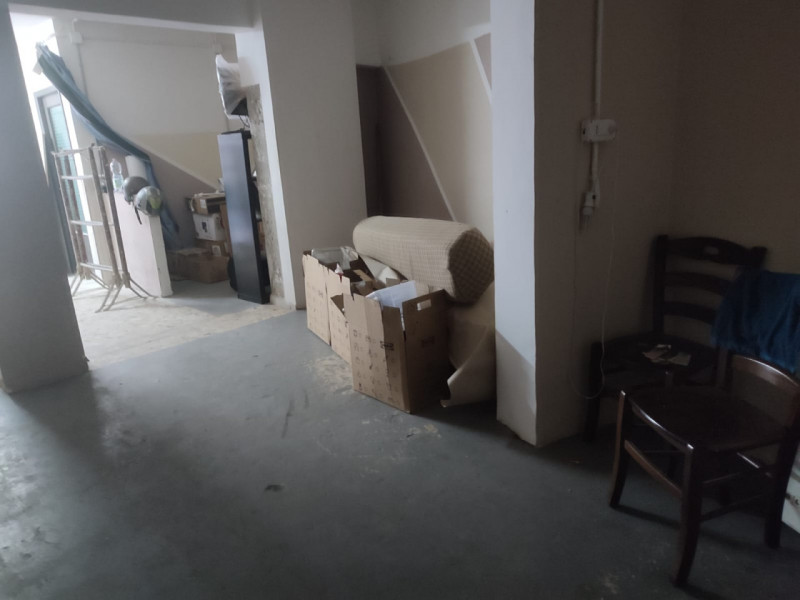 Immagine 24 di Negozio in affitto  in Vico Nocelle 45 a Napoli