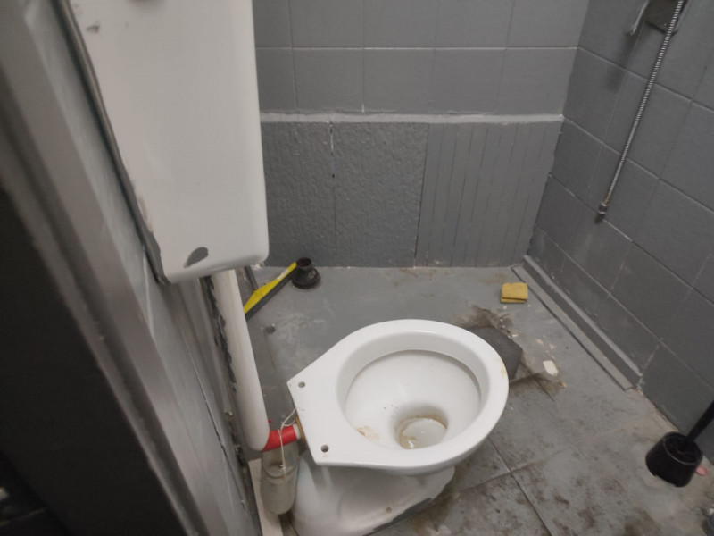 Immagine 28 di Negozio in affitto  in Vico Nocelle 45 a Napoli