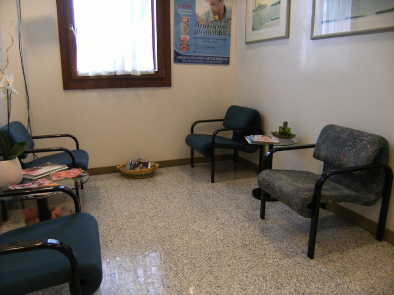 Immagine 2 di Ufficio in vendita  in Costozza a Longare