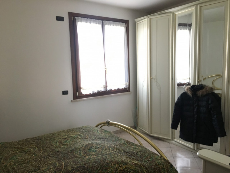 Immagine 10 di Casa indipendente in vendita  a Suzzara