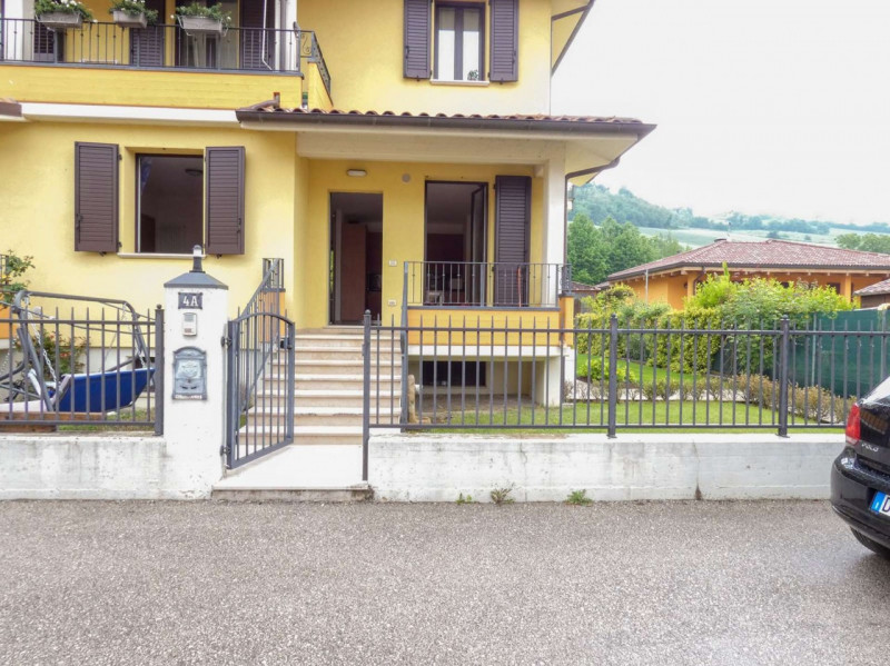 Immagine 12 di Villetta a schiera in vendita  in via Verdi a Lunano