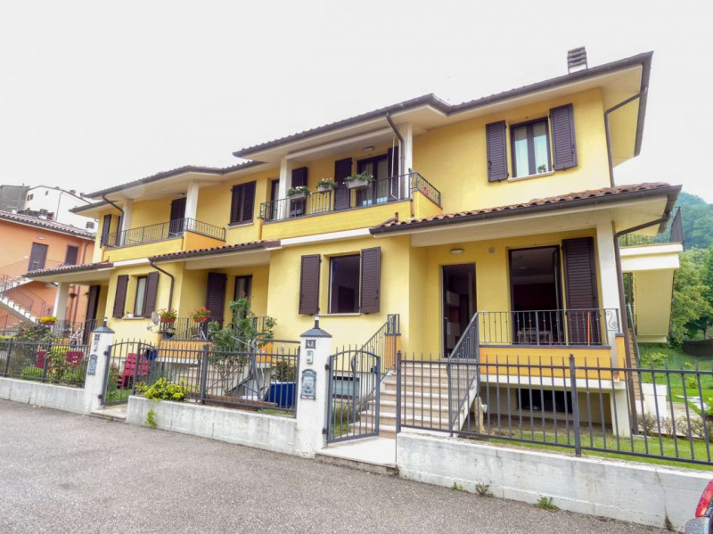 Immagine 13 di Villetta a schiera in vendita  in via Verdi a Lunano