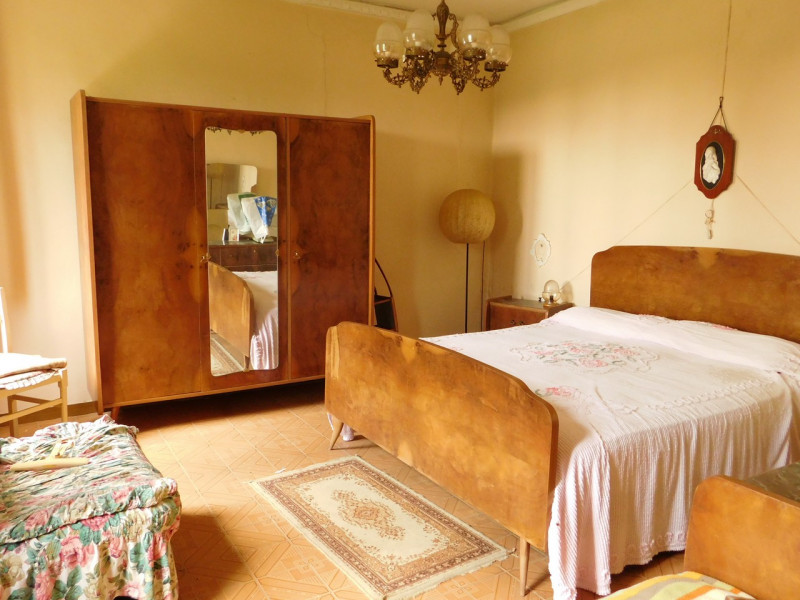 Immagine 14 di Rustico / casale in vendita  in via della stazione a Castegnero