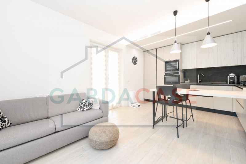 Immagine 14 di Appartamento in vendita  in Via Lazzarini a Sirmione