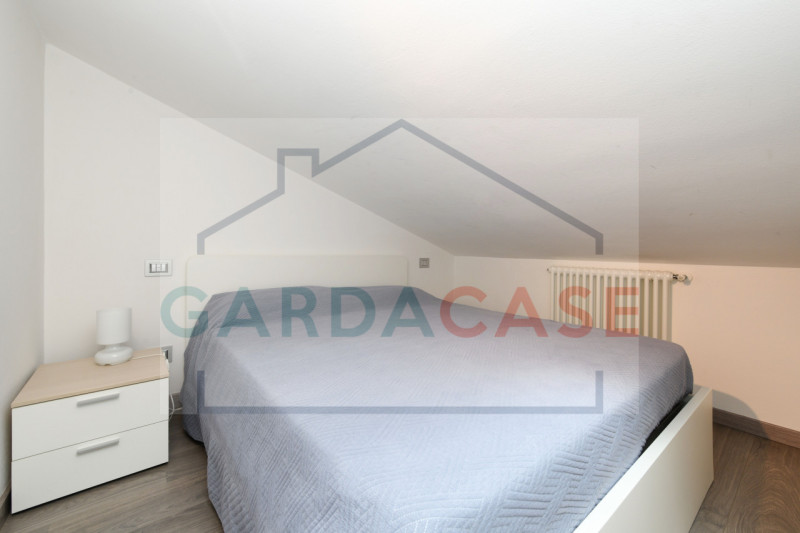 Immagine 12 di Appartamento in vendita  in Viale Giuseppe Verdi a Sirmione