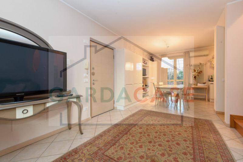 Immagine 12 di Casa bifamiliare in vendita  in Via Beato Z. Agostini a Sirmione