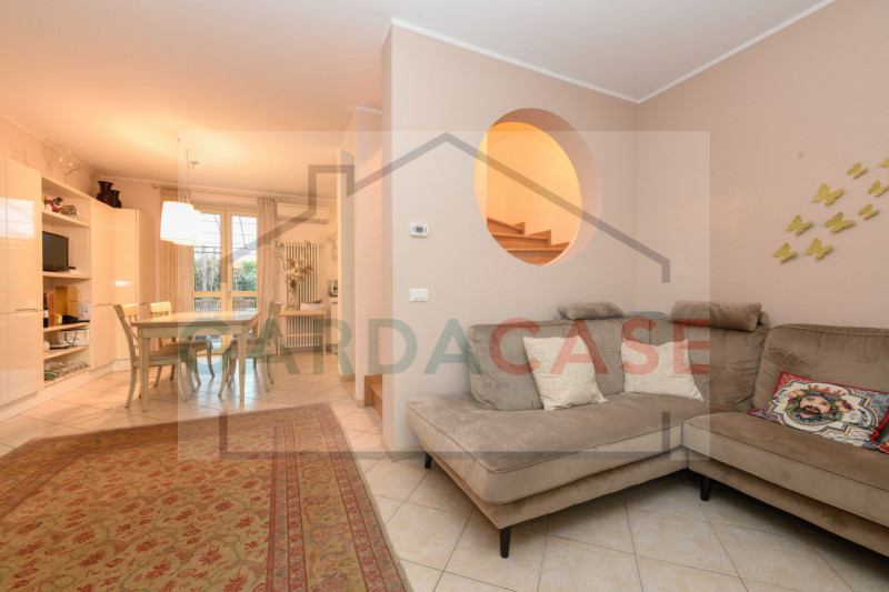 Immagine 13 di Casa bifamiliare in vendita  in Via Beato Z. Agostini a Sirmione