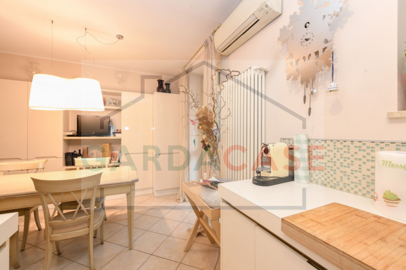 Immagine 18 di Casa bifamiliare in vendita  in Via Beato Z. Agostini a Sirmione