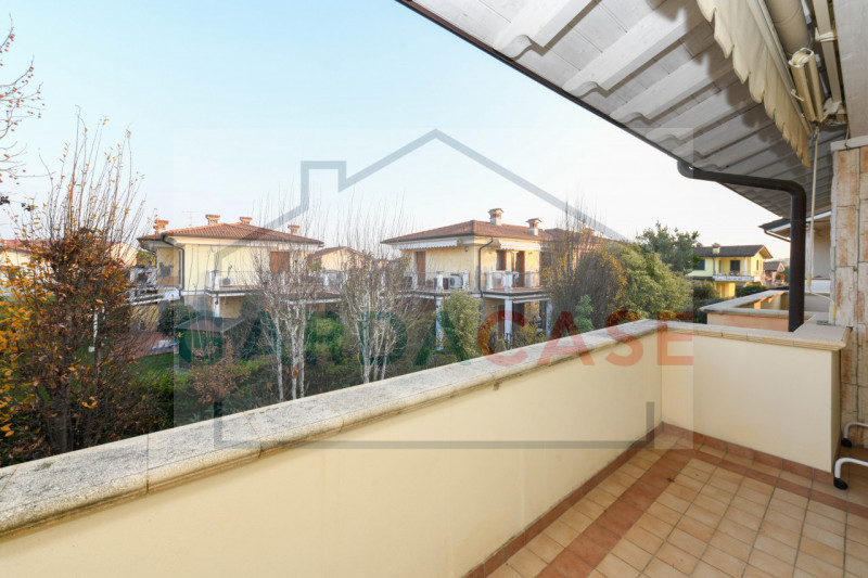 Immagine 28 di Casa bifamiliare in vendita  in Via Beato Z. Agostini a Sirmione