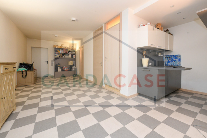 Immagine 32 di Casa bifamiliare in vendita  in Via Beato Z. Agostini a Sirmione