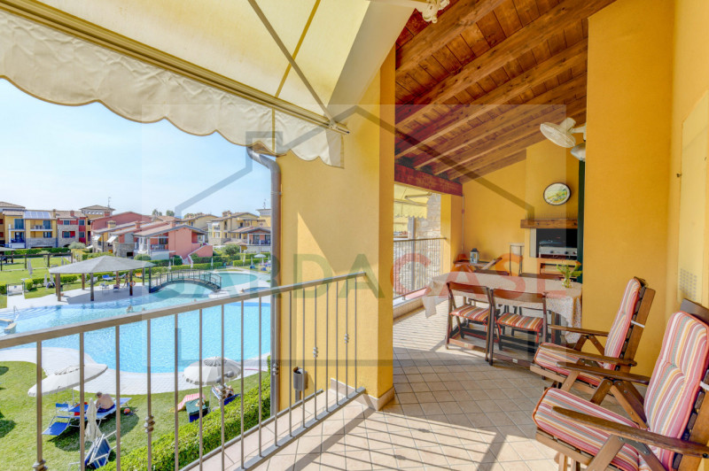 Immagine 11 di Appartamento in vendita  in Via Leonardo da Vinci a Sirmione