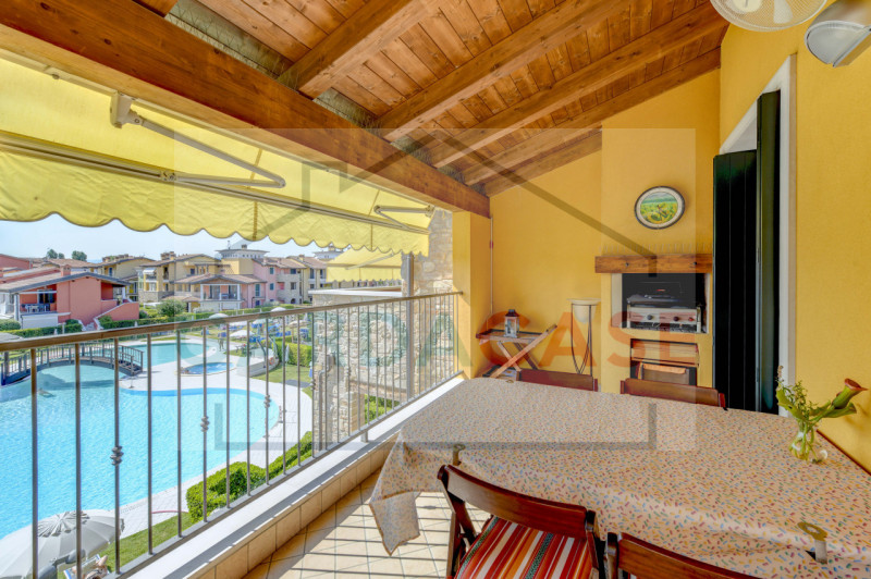 Immagine 12 di Appartamento in vendita  in Via Leonardo da Vinci a Sirmione