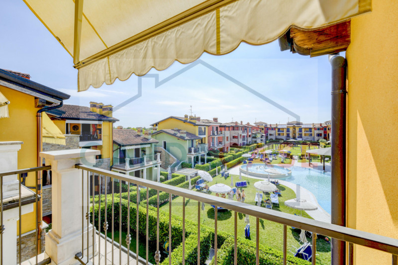 Immagine 13 di Appartamento in vendita  in Via Leonardo da Vinci a Sirmione
