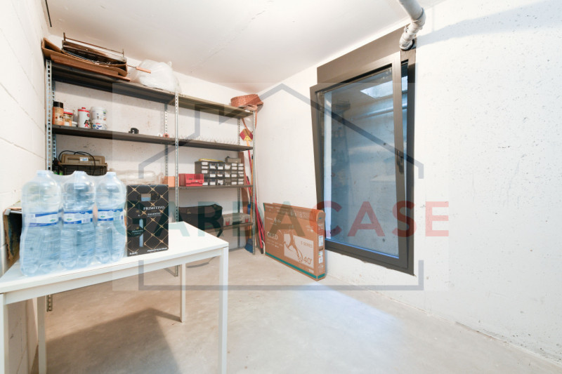 Immagine 27 di Appartamento in vendita  in Via Leonardo da Vinci a Sirmione