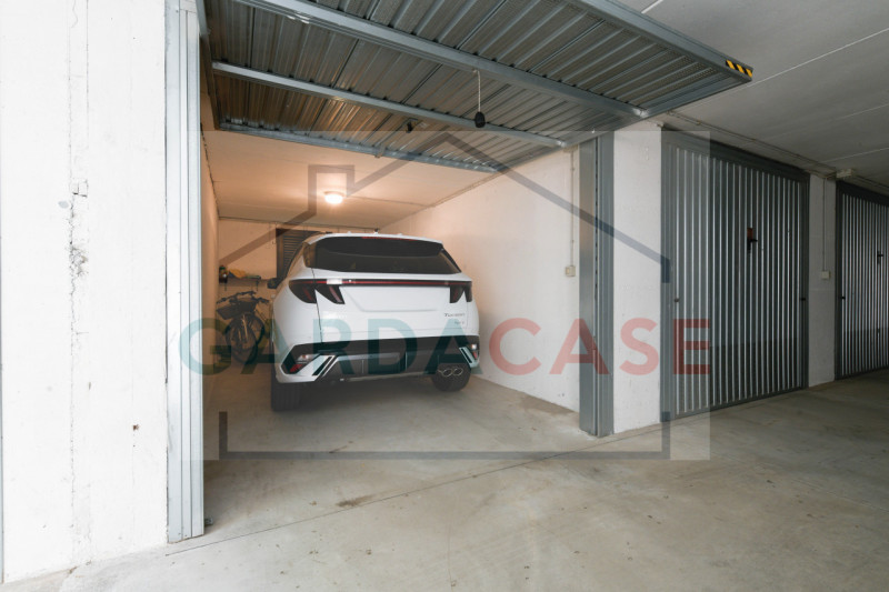 Immagine 28 di Appartamento in vendita  in Via Leonardo da Vinci a Sirmione