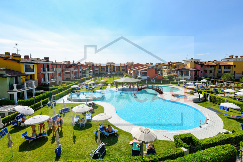 Immagine 29 di Appartamento in vendita  in Via Leonardo da Vinci a Sirmione