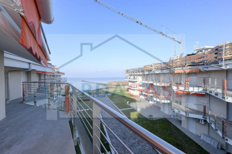 Immagine 8 di Appartamento in vendita  a Sirmione