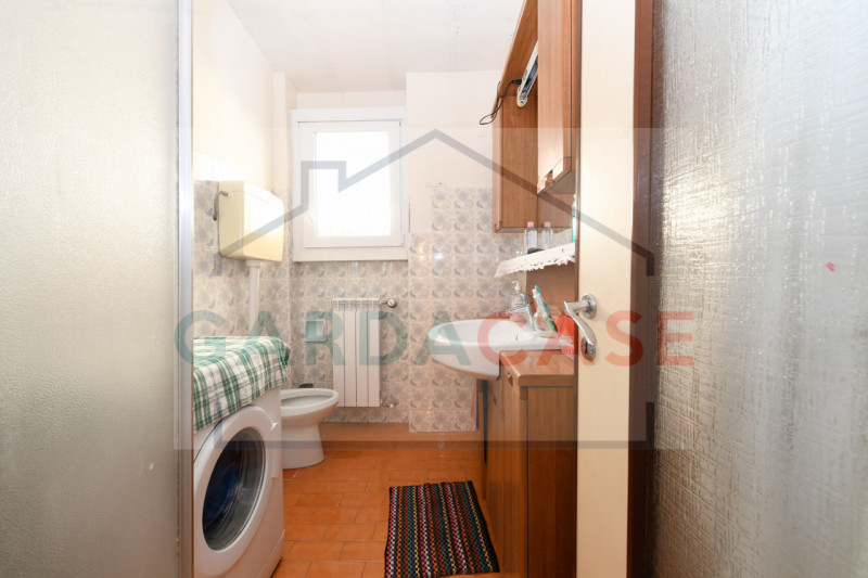 Immagine 13 di Appartamento in vendita  a Sirmione