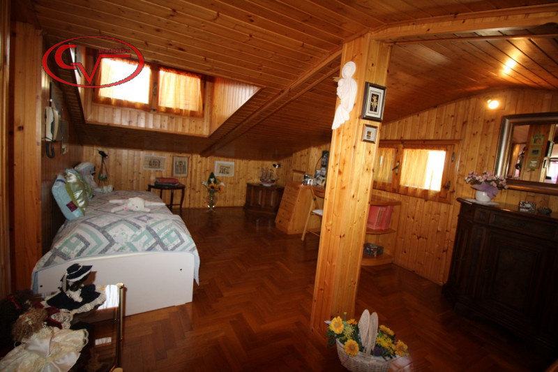 Immagine 5 di Villa in vendita  in periferia a San Giovanni Valdarno