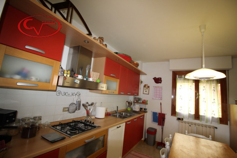 Immagine 16 di Villa in vendita  in periferia a San Giovanni Valdarno