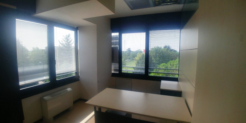 Immagine 11 di Ufficio in affitto  in VIA BURONA a Vimodrone