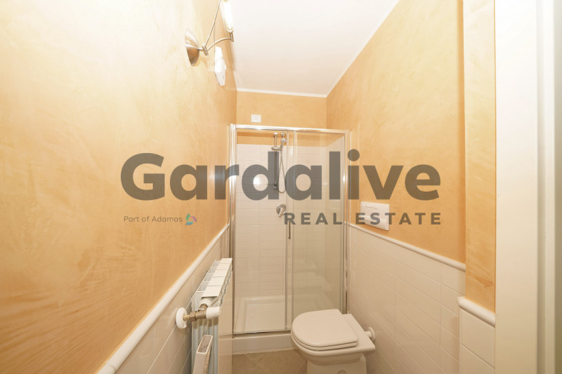 Immagine 11 di Villa in vendita  in Via Novaglio , 9 a Polpenazze Del Garda