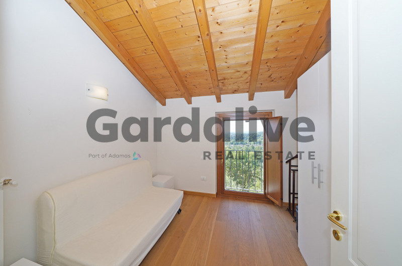 Immagine 19 di Villa in vendita  in Via Novaglio , 9 a Polpenazze Del Garda