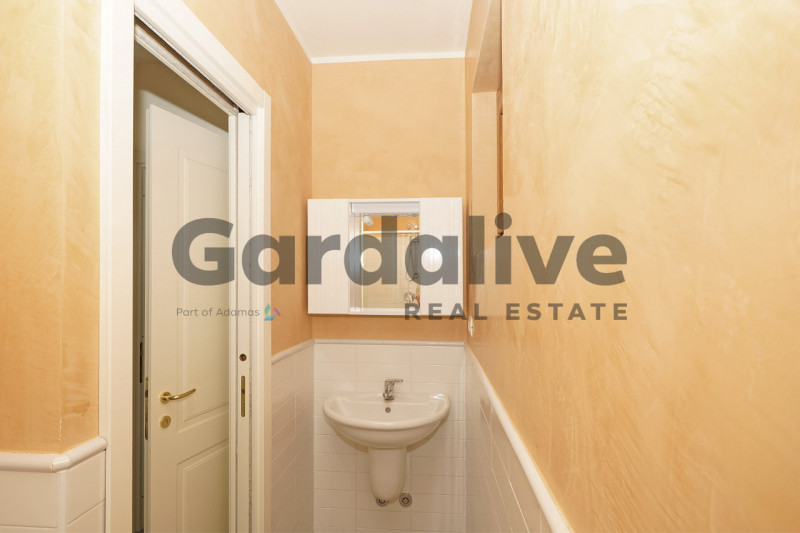 Immagine 22 di Villa in vendita  in Via Novaglio , 9 a Polpenazze Del Garda