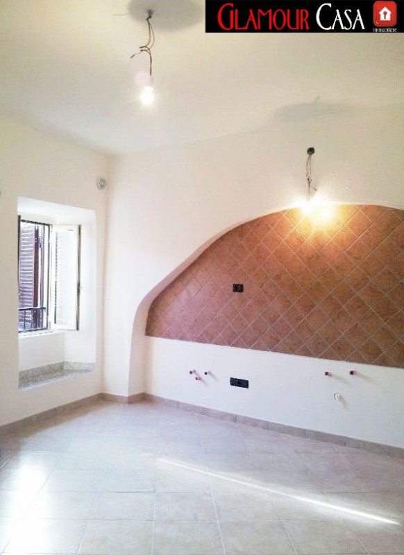 Immagine 2 di Appartamento in vendita  a Guidonia Montecelio