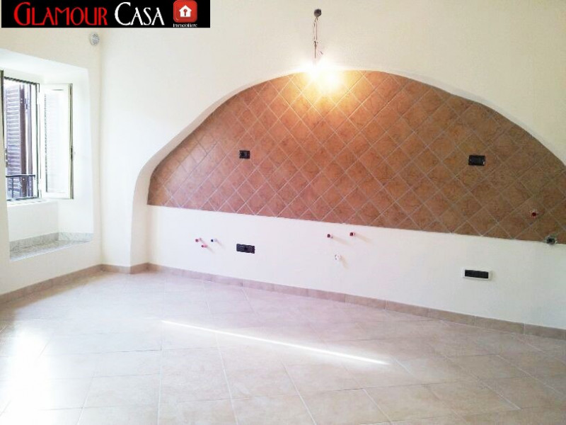 Immagine 3 di Appartamento in vendita  a Guidonia Montecelio