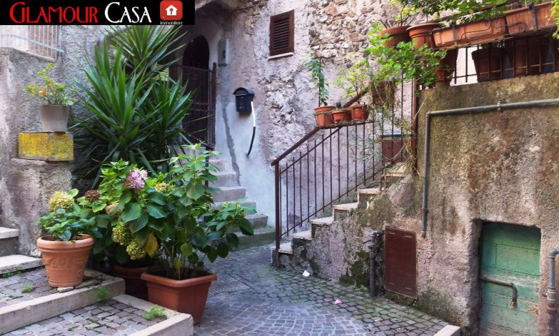 Immagine 12 di Appartamento in vendita  a Guidonia Montecelio