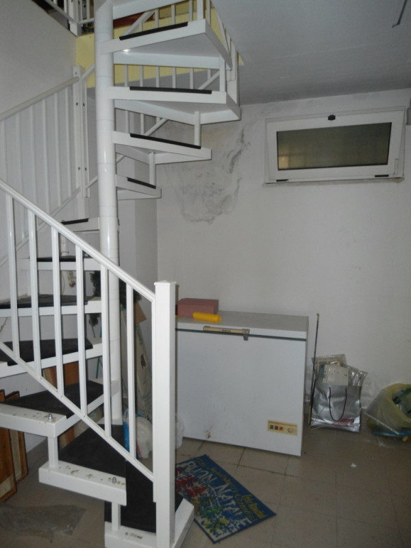 Immagine 5 di Negozio in vendita  a Rovolon