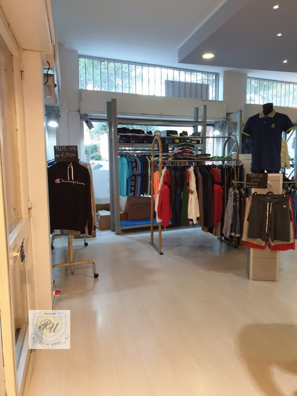 Immagine 12 di Negozio in vendita  in Via Principe Umberto, 54/B a Este