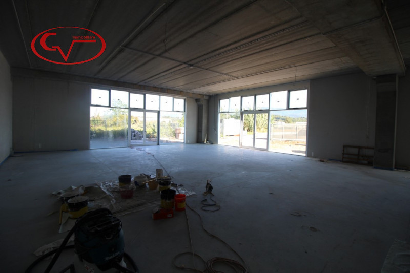 Immagine 5 di Negozio in vendita  in viale cadorna a Montevarchi