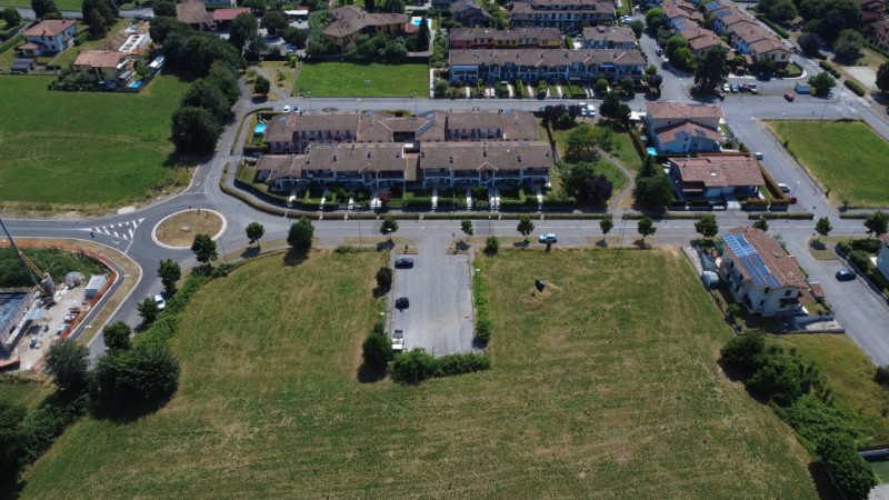 Immagine 5 di Terreno in vendita  a Gavardo