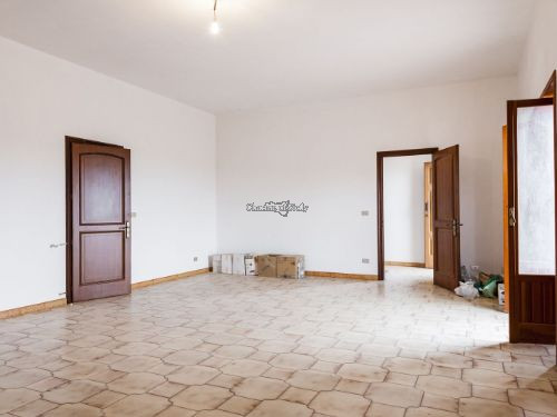 Immagine 8 di Casa indipendente in vendita  in Via Michelica Musebbi Calicantone a Modica