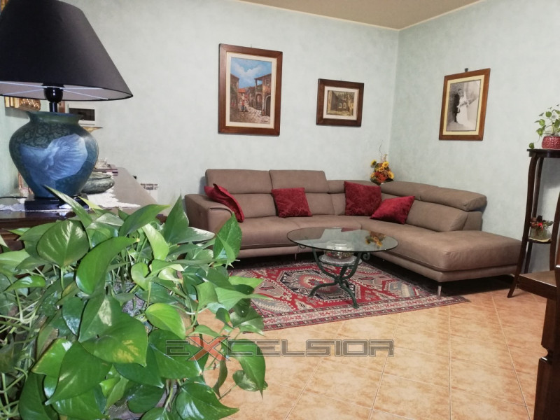 Immagine 1 di Appartamento in vendita  in Via G. Matteotti n. 20 bis - Cavarzere a Cona