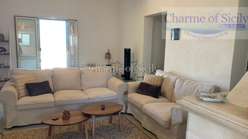 Immagine 4 di Villa in vendita  in Via del tellesimo a Ragusa