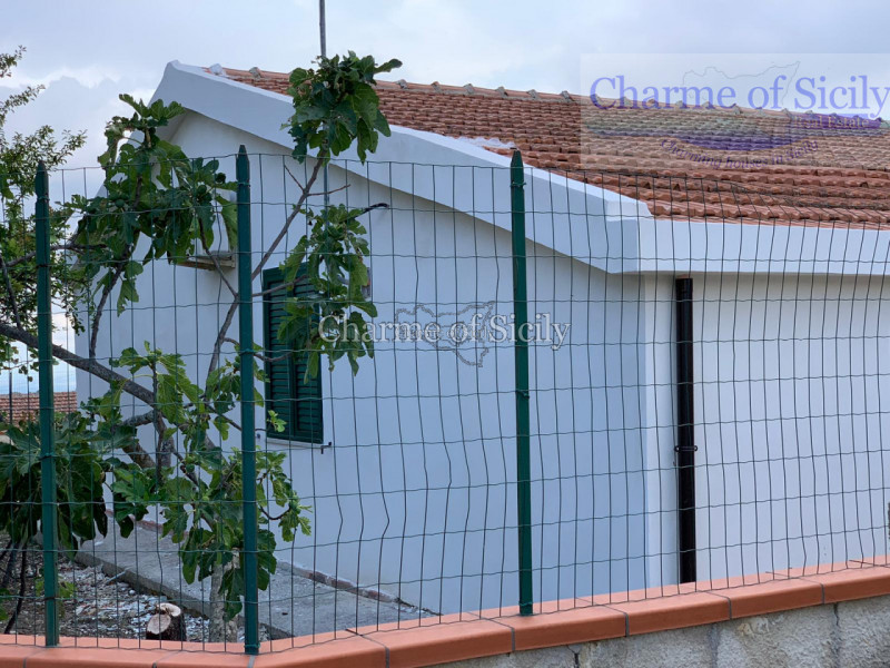 Immagine 23 di Villa in vendita  in Via del tellesimo a Ragusa