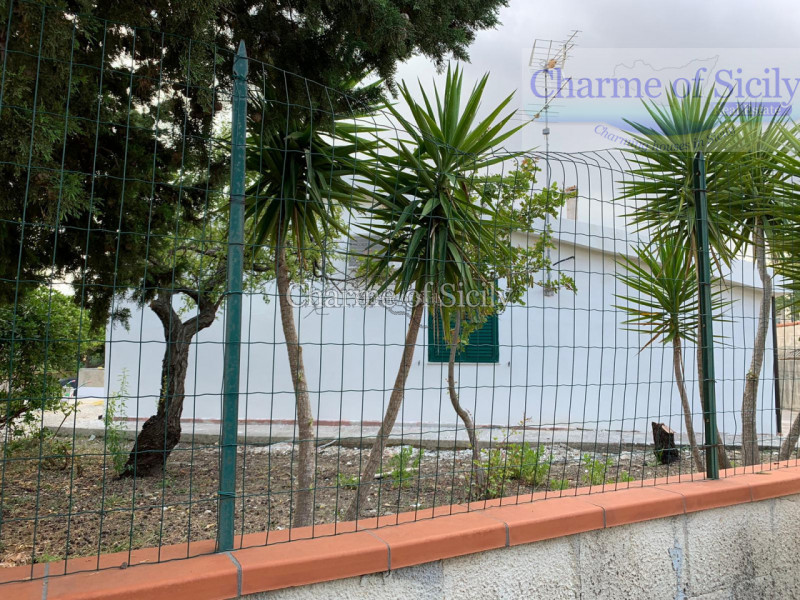 Immagine 24 di Villa in vendita  in Via del tellesimo a Ragusa