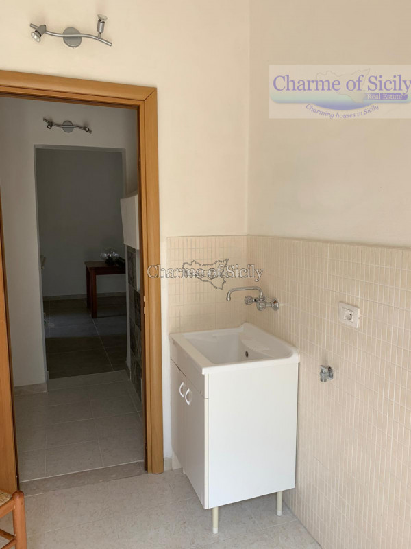 Immagine 27 di Villa in vendita  in Via del tellesimo a Ragusa