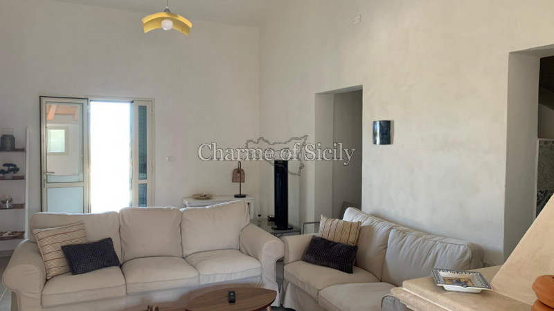 Immagine 38 di Villa in vendita  in Via del tellesimo a Ragusa