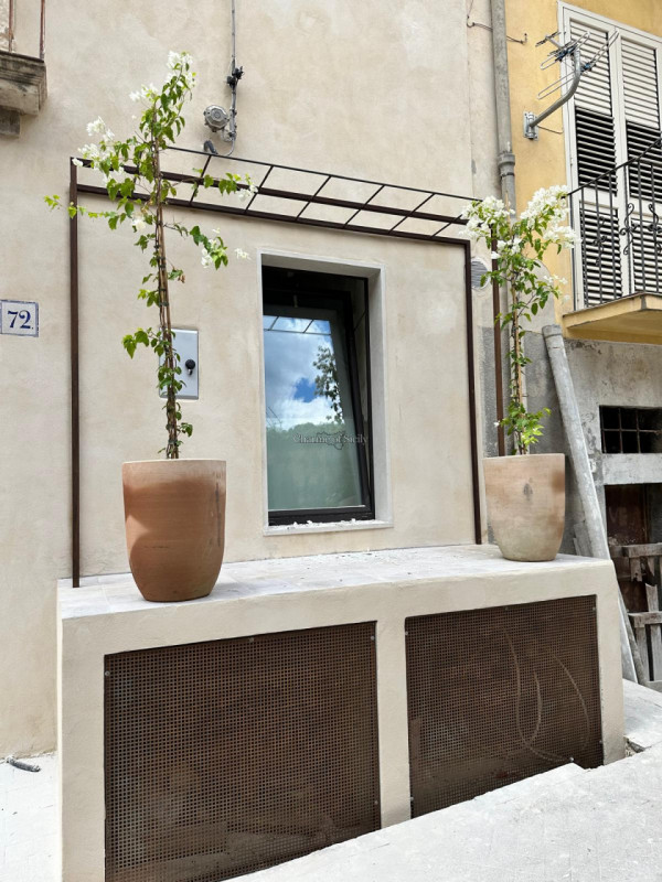 Immagine 4 di Casa indipendente in vendita  in Via Santa Sofia a Modica