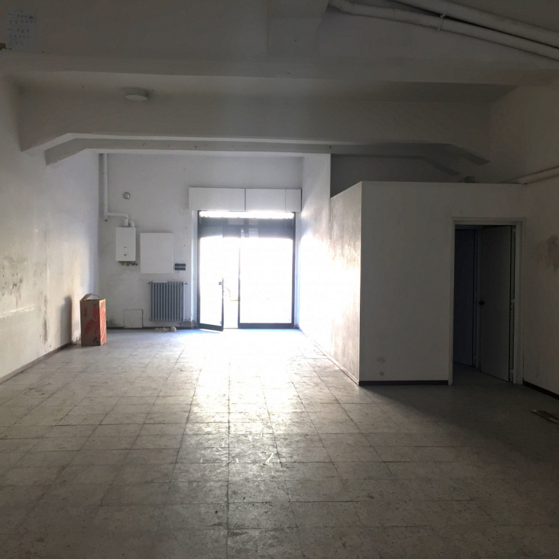 Immagine 3 di Laboratorio in affitto  in Via Pisana a Scandicci