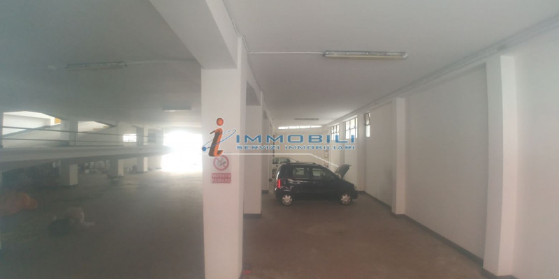 Immagine 2 di Laboratorio in affitto  in VIA MICHELINO DA BESOZZO a Milano