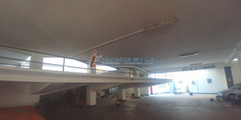 Immagine 4 di Laboratorio in affitto  in VIA MICHELINO DA BESOZZO a Milano