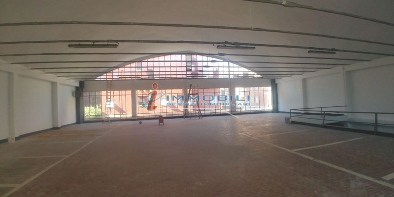 Immagine 18 di Laboratorio in affitto  in VIA MICHELINO DA BESOZZO a Milano